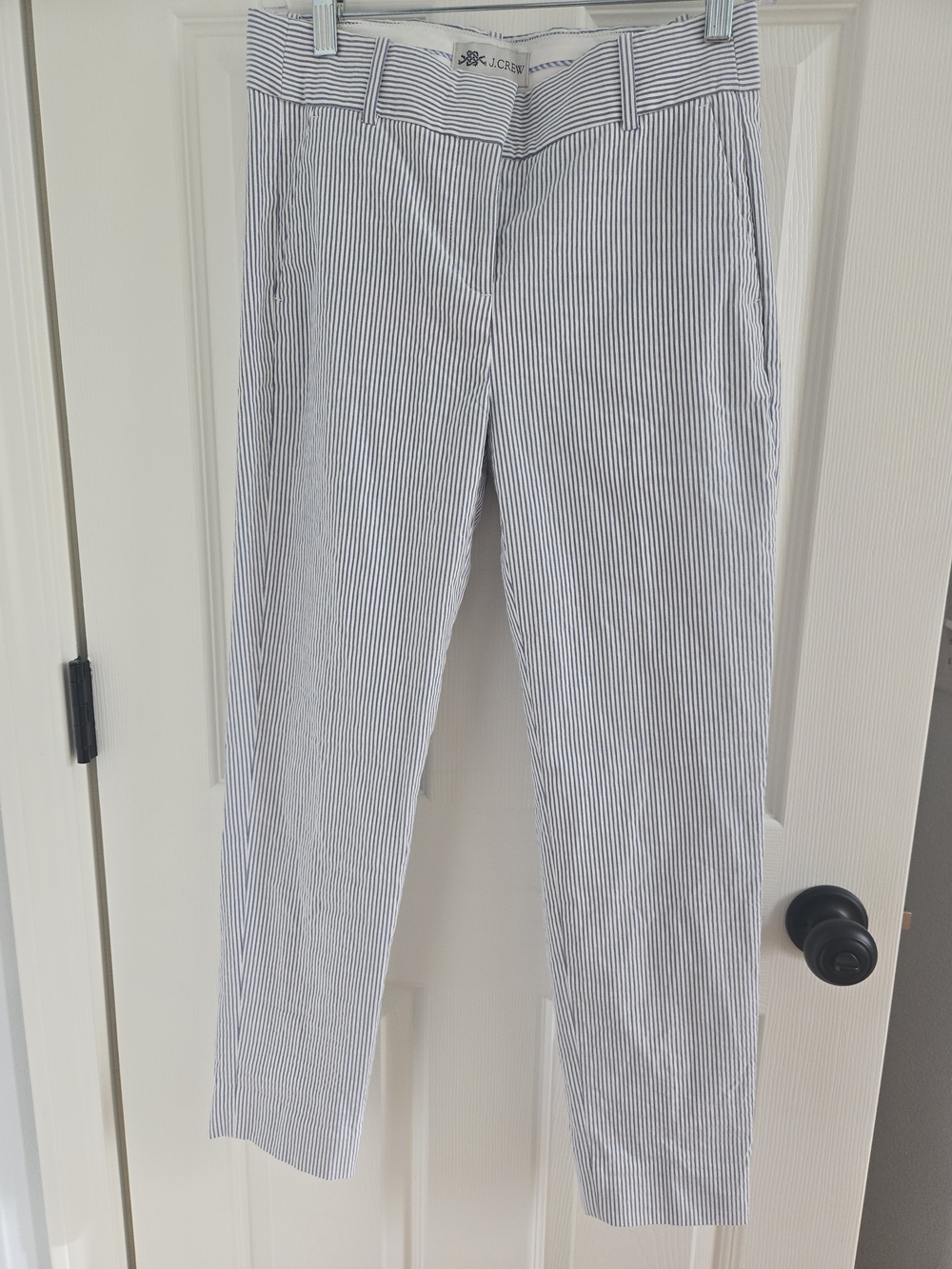 J. Crew Seersucker Classic Narrow Blue and White Stripe Straight-Leg Pants Sz 2